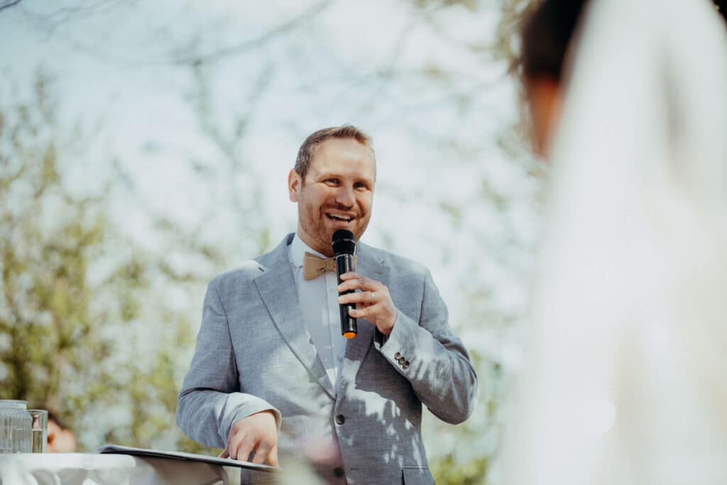 Trauredner für Eure freie Trauung in Karlsruhe, Baden-Württemberg und deutschlandweit. Marco Schenk ist an Eurer Seite.