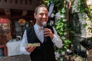 Trauredner für Eure freie Trauung in Karlsruhe, Baden-Württemberg und deutschlandweit. Marco Schenk ist an Eurer Seite.