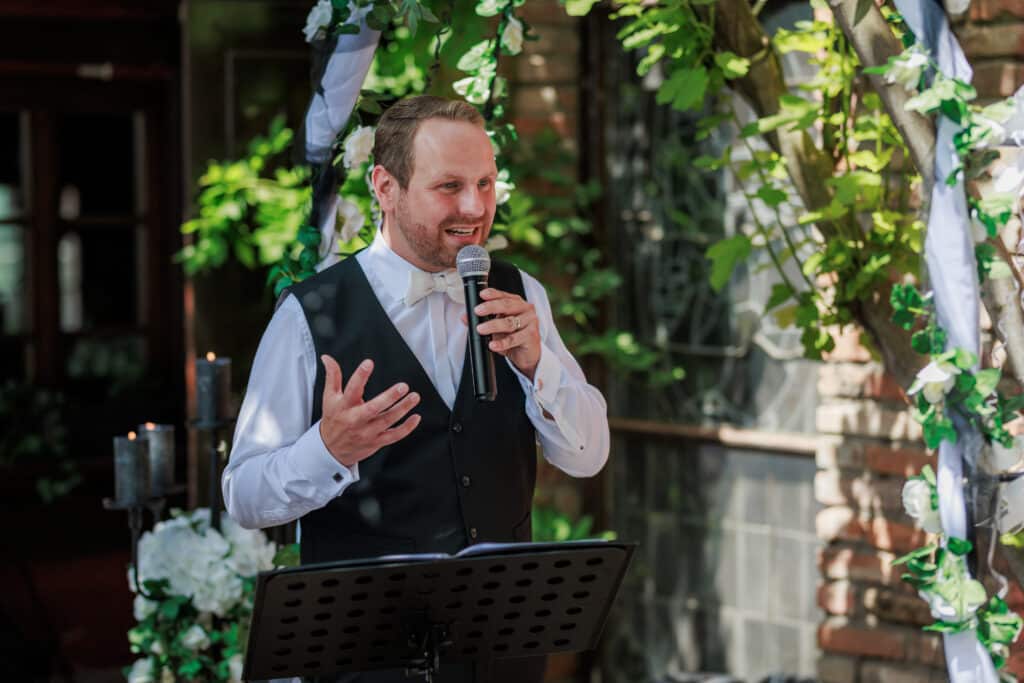 Trauerredner, Freier Redner, Beerdigung, Beisetzung, Trauerfeier